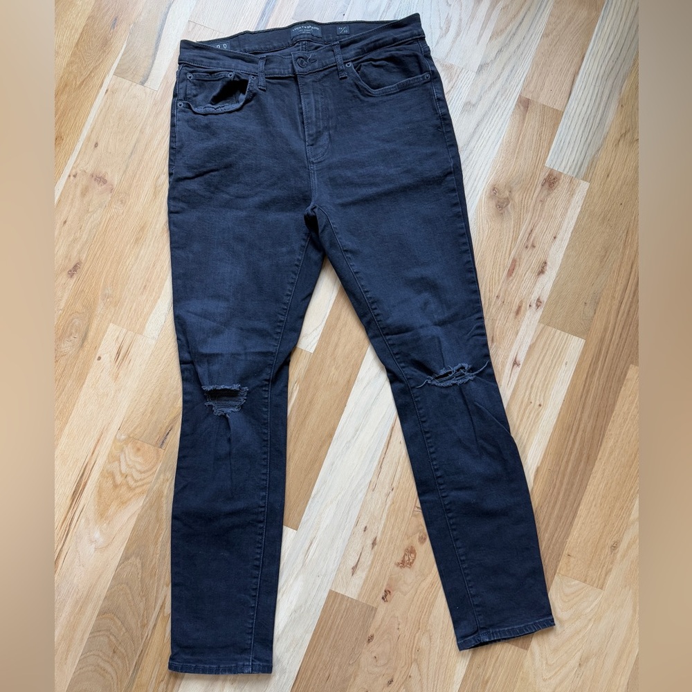 Lucky Brand Charcoal Denim Pants holes in knees style men’s 33” x 32”